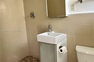 1324 NE 16th Ave, Fort Lauderdale, FL 33304 - Photo 15