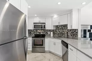 340 Sunset Dr, Fort Lauderdale, FL 33301 - Photo 13