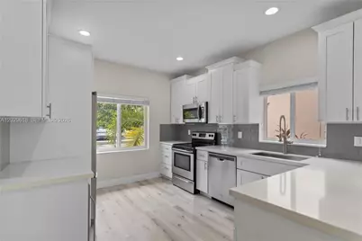 17835 SW 10th Ct, Pembroke Pines, FL 33029 - Photo 5