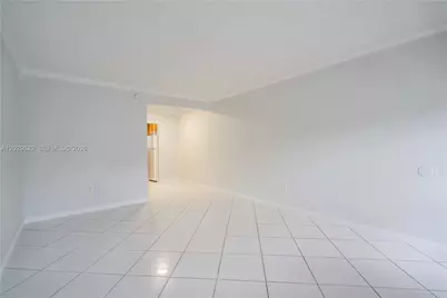 7640 Carlyle Ave #9B, Miami Beach, FL 33141 - Photo 3
