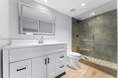 3141 NW 47th Ter #121, Lauderdale Lakes, FL 33319 - Photo 5