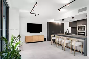5875 Collins Ave, Miami Beach, FL 33140 - Photo 11