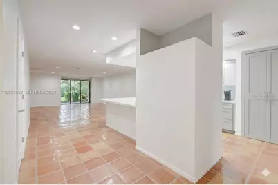 5375 10th Fairway Dr #2, Delray Beach, FL 33484 - Photo 3