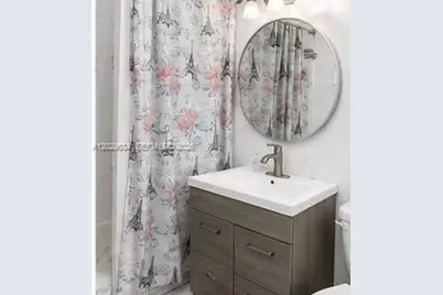 1020 NW 143rd St #Front, Miami, FL 33168 - Photo 3