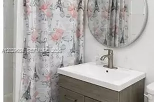1020 NW 143rd St, Miami, FL 33168 - Photo 3