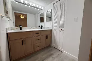 20441 NE 30th Ave, Aventura, FL 33180 - Photo 5