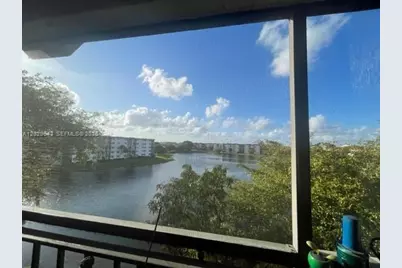 8775 Park Blvd #418, Miami, FL 33172 - Photo 3