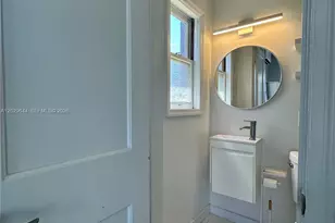 415 75th St, Miami Beach, FL 33141 - Photo 13