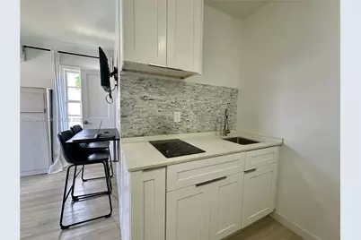 415 75th St #4A, Miami Beach, FL 33141 - Photo 7