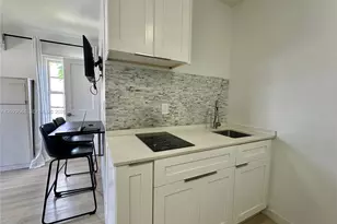 415 75th St, Miami Beach, FL 33141 - Photo 7