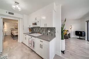 1201 S Ocean Dr, Hollywood, FL 33019 - Photo 13