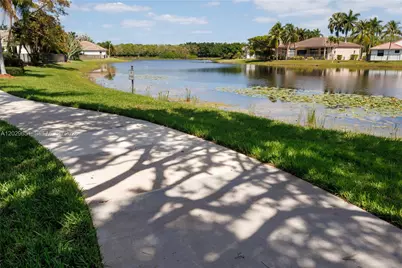 280 Landings Blvd #280, Weston, FL 33327 - Photo 45