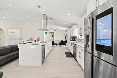 19187 NW 13th Ct, Pembroke Pines, FL 33029 - Photo 5