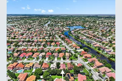 19187 NW 13th Ct, Pembroke Pines, FL 33029 - Photo 37
