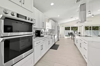 19187 NW 13th Ct, Pembroke Pines, FL 33029 - Photo 3