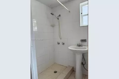 90 Flagami Blvd #2, Miami, FL 33144 - Photo 11