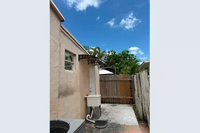 90 Flagami Blvd #2, Miami, FL 33144 - Photo 3