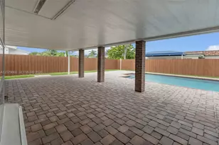 5830 SW 89th Ct, Miami, FL 33173 - Photo 3