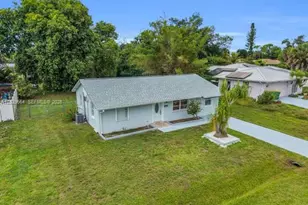 18634 Goodman Cir, Port Charlotte, FL 33948 - Photo 7