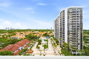 3610 Yacht Club Dr, Aventura, FL 33180 - Photo 15