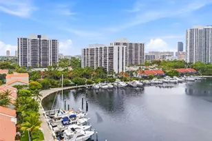3610 Yacht Club Dr, Aventura, FL 33180 - Photo 37