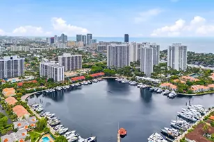 3610 Yacht Club Dr, Aventura, FL 33180 - Photo 27