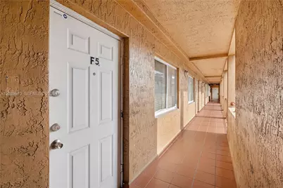 8185 NW 8th St #F5, Miami, FL 33126 - Photo 3