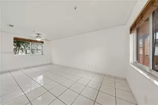 8185 NW 8th St, Miami, FL 33126 - Photo 5