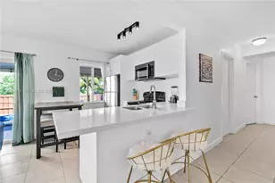 1021 NW 23rd Ave, Miami, FL 33125 - Photo 9