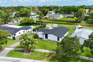 9605 SW 187th St, Cutler Bay, FL 33157 - Photo 3