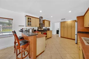 9605 SW 187th St, Cutler Bay, FL 33157 - Photo 15