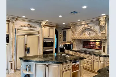 10445 Canterbury Ct, Davie, FL 33328 - Photo 33