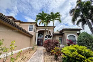 10445 Canterbury Ct, Davie, FL 33328 - Photo 5