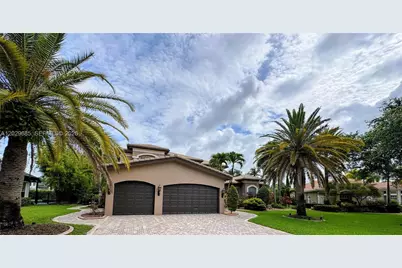 10445 Canterbury Ct, Davie, FL 33328 - Photo 3