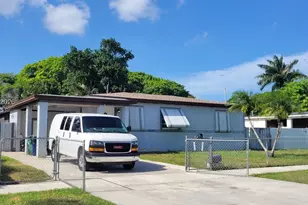 701 NE 14th St, Homestead, FL 33030 - Photo 17