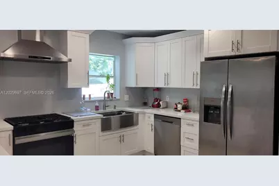 701 NE 14th St, Homestead, FL 33030 - Photo 3