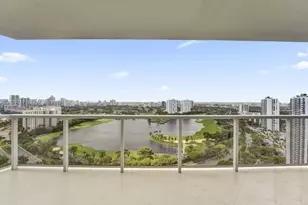 20281 E Country Club Dr, Aventura, FL 33180 - Photo 3