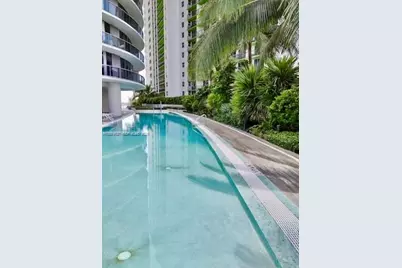 488 NE 18th St #705, Miami, FL 33132 - Photo 3