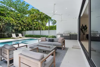 907 Witherspoon Ln, Delray Beach, FL 33483 - Photo 23