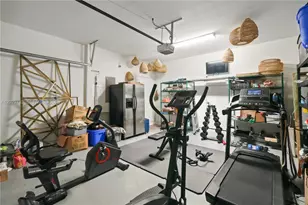 8741 NW 110th Ave, Doral, FL 33178 - Photo 29