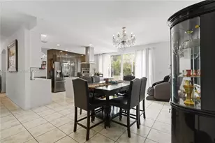 8741 NW 110th Ave, Doral, FL 33178 - Photo 13