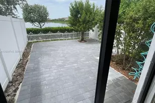 3448 W 114th Terrace, Hialeah, FL 33018 - Photo 37