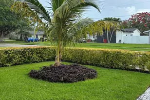 9827 SW 194th St, Cutler Bay, FL 33157 - Photo 33