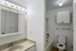 8719 NW 39th St, Sunrise, FL 33351 - Photo 11