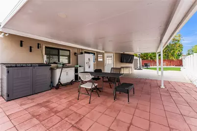 1721 SW 87th Ter, Miramar, FL 33025 - Photo 23