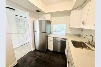 1821 Jefferson Ave #205, Miami Beach, FL 33139 - Photo 15
