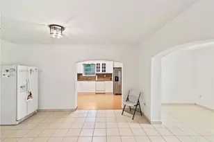 210 E 61st St, Hialeah, FL 33013 - Photo 37