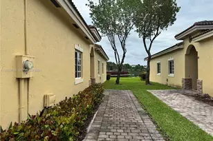3384 NE 11th Dr, Homestead, FL 33033 - Photo 5