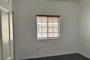 3384 NE 11th Dr, Homestead, FL 33033 - Photo 9