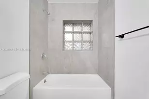 2417 Pierce St, Hollywood, FL 33020 - Photo 17